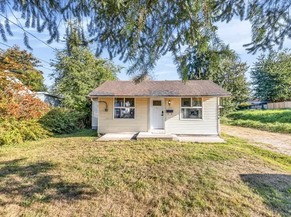 20258 Ospring St, Maple Ridge, BC V2X 1K4