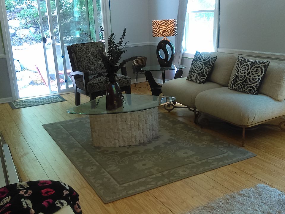 2nd image of 33 Wildwood Ave