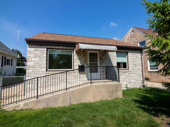 1131 South 109th STREET, West Allis, WI 53214