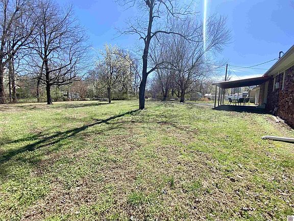 4th image of 237 Anita Ln