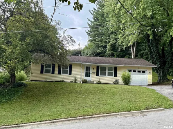 224 W Rutledge Ave, Petersburg, IL 62675