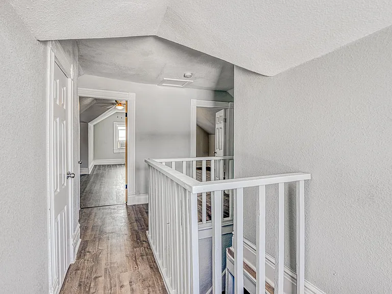 1123 Myrtle Ave #1B — Photo 8