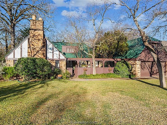 2nd image of 1307 Angelina Cir