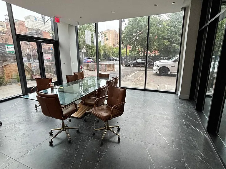 303 Washington St #5C — Photo 24