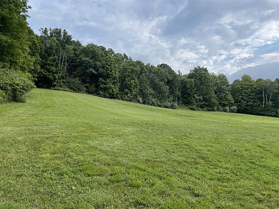 5th image of 1348 Day Hollow Rd