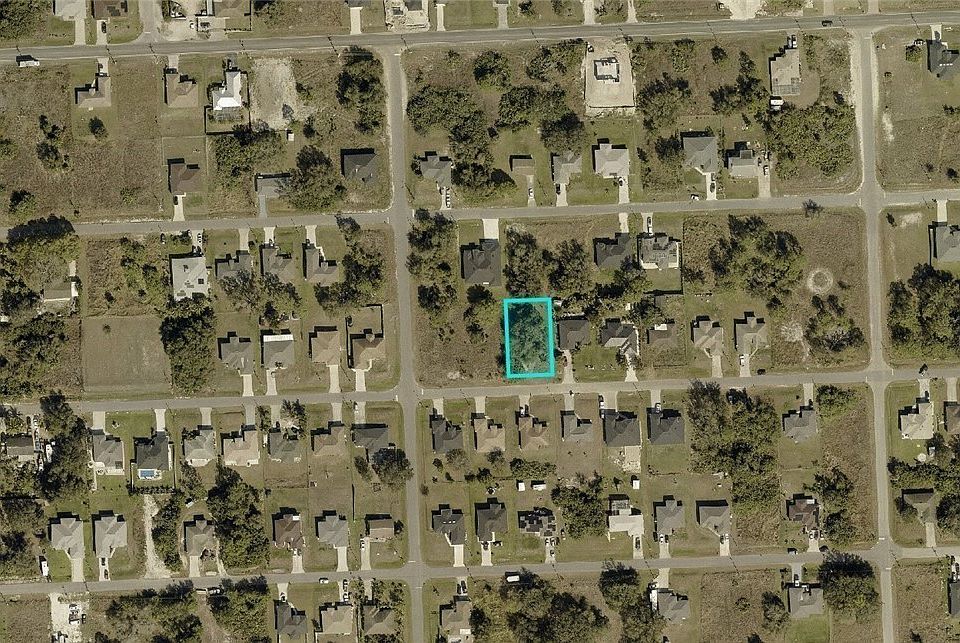 2nd image of 4114 10th St SW