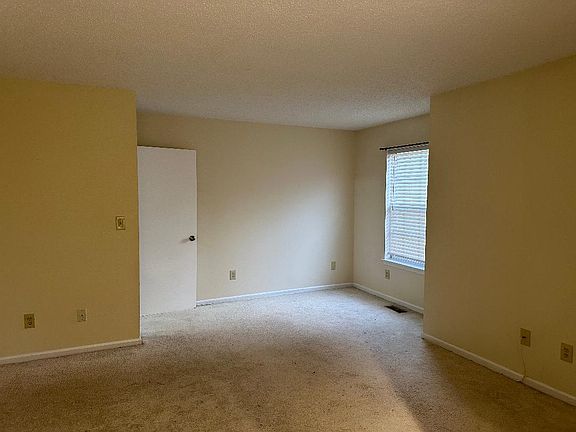 2nd image of 123 Seaside Ln #123