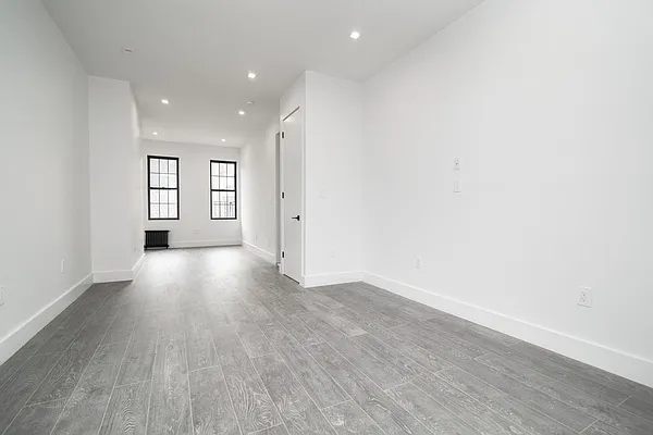 Rented by REAL New York | media 28