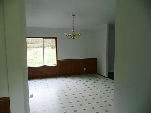 Dinning Area off Kitchen