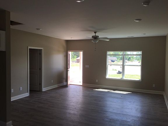 4th image of 222 Fern Bank Dr #A