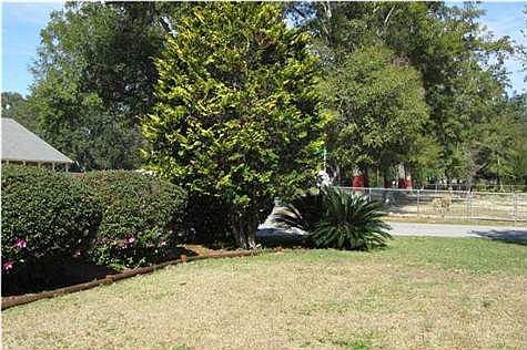 4th image of 716 N 59th Ave