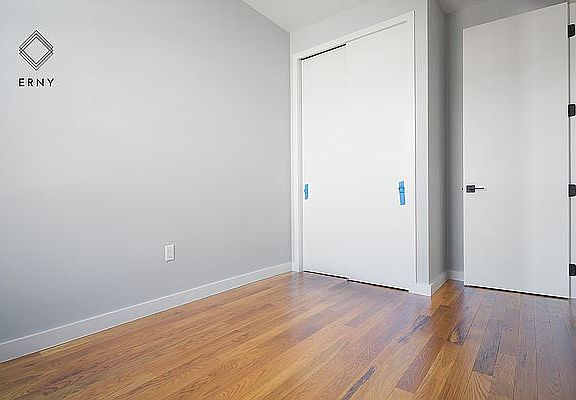 5th image of 184 Hart St #4