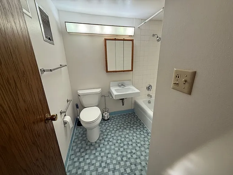 2129 Randolph Ave — Photo 73