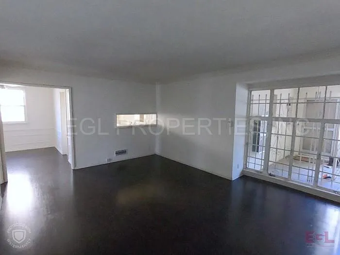 925 S Le Doux Rd #1 — Photo 3