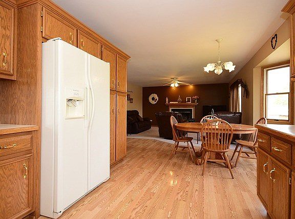 4th image of 25612 W Chipwood Dr