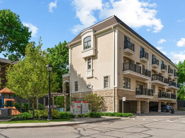 3077 Cawthra Rd #18, Mississauga, ON L5A 2X4