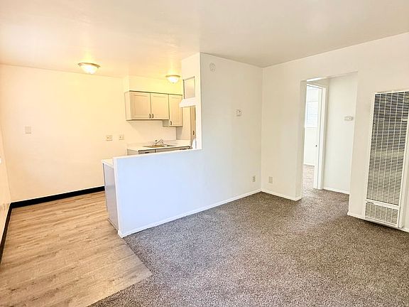 5th image of 320 & 324 E Pine Ave #320C