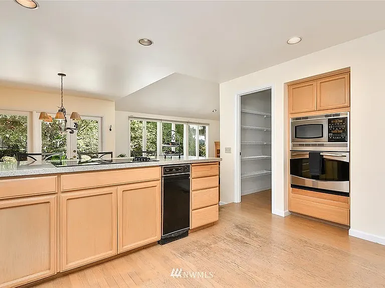 6310 141st Ave SE — Photo 8