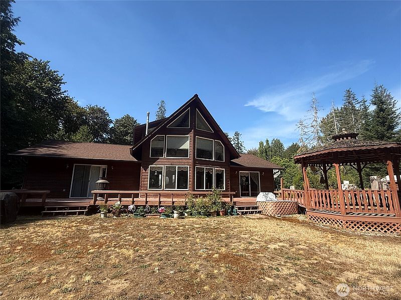 2nd image of 82 NE Miller Road