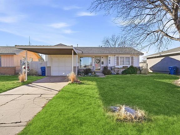 3rd image of 708 W 12th St