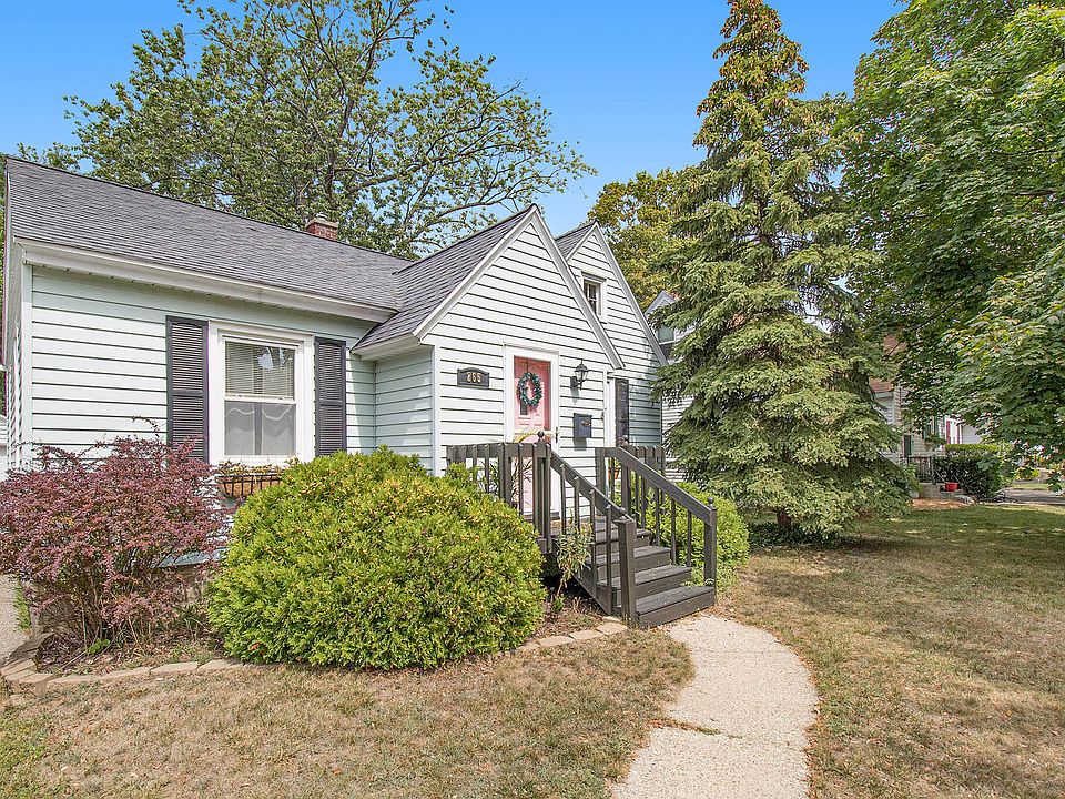 1st image of 265 W 24th St