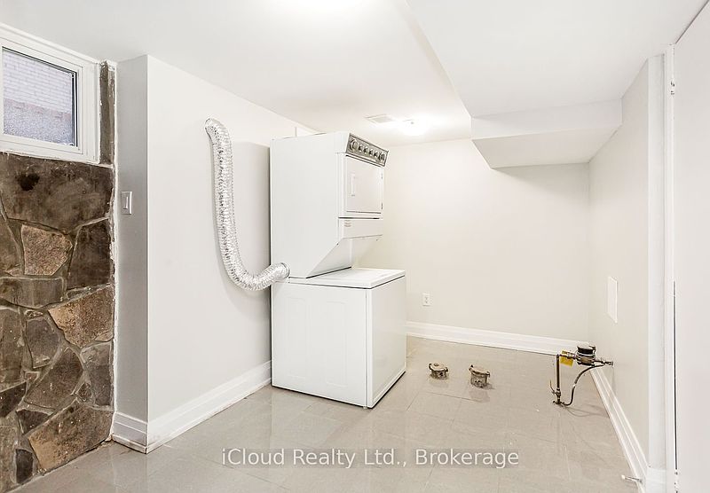 Toronto House for rent - 5 Bedrooms — photo 20