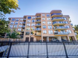 96 Fifeshire Rd #301, Toronto, ON M2L2X9
