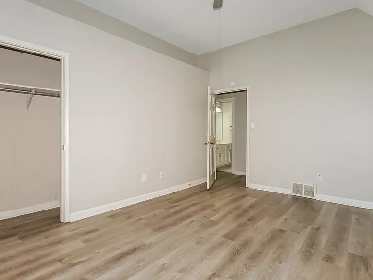 7643 Shadow Hills Dr — Photo 14