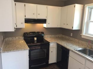 67 Fairview Park Rd, Sturbridge, MA 01566