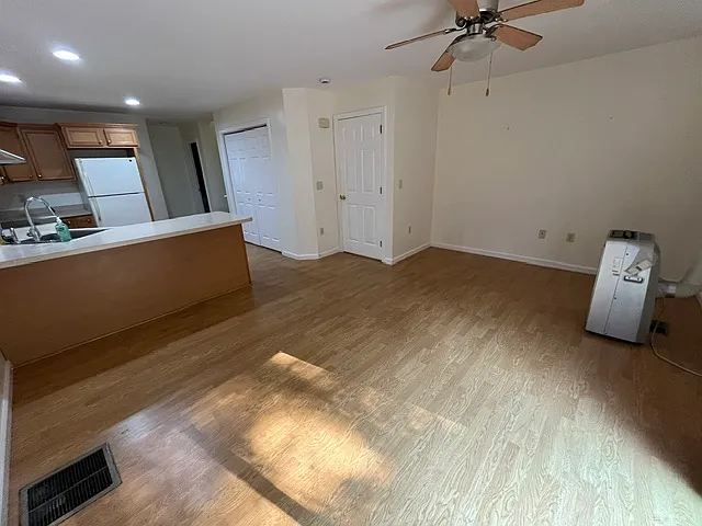 164 Summit St — Photo 8