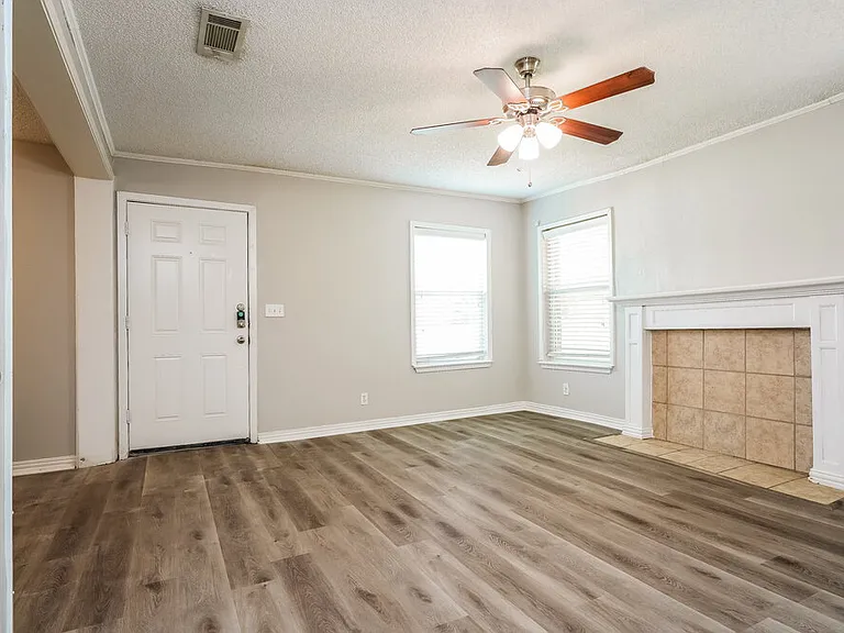 505 Plainview Dr — Photo 5