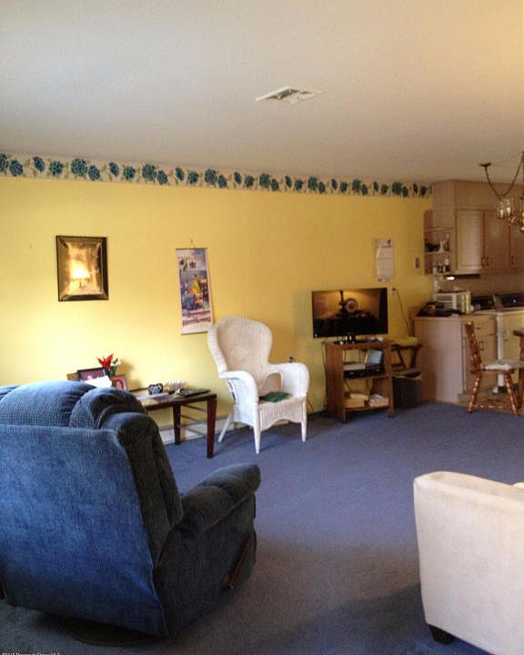 1st image of 90B Buckingham Dr
