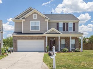 6450 Fishing Pond Ct, High Point, NC 27265