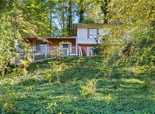 253 Lamplighter Ln SE, Marietta, GA 30067