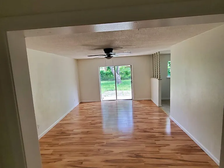 3418 Hummingbird Ln — Photo 3