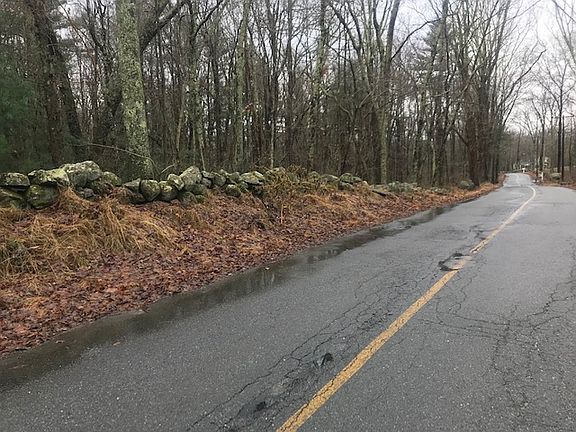 4th image of 92 Hill St