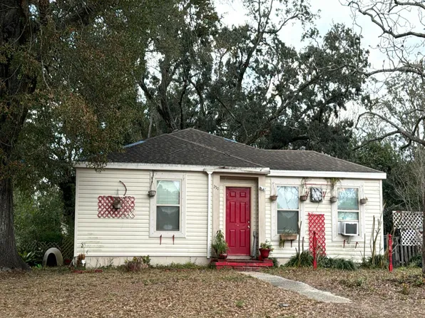 250 Chestnut St, Pensacola, FL 32506
