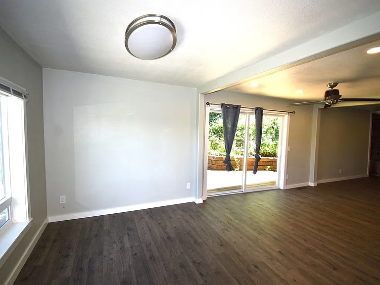 157 Holloway Hts — Photo 6