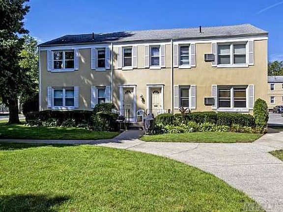 3rd image of 25209 72nd Ave
