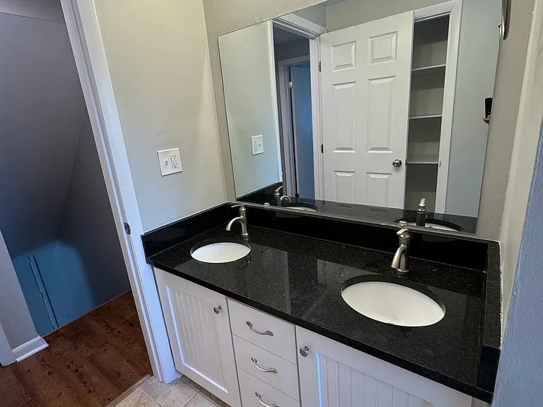 1660 N 4th St #2D — Photo 2