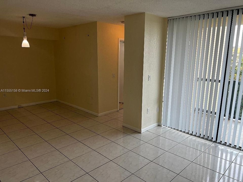 11750 SW 18th St APT 525-1, Miami, FL 33175 | Zillow