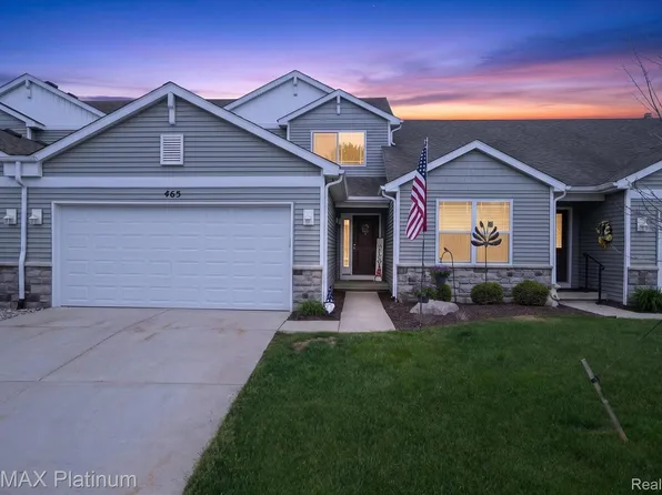 465 Hosta #82, Howell, MI 48843