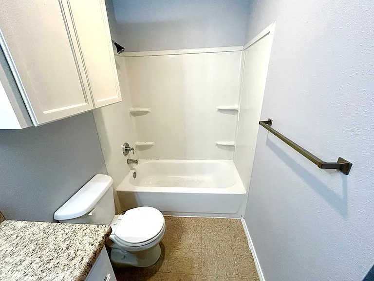810 Station St — Photo 34