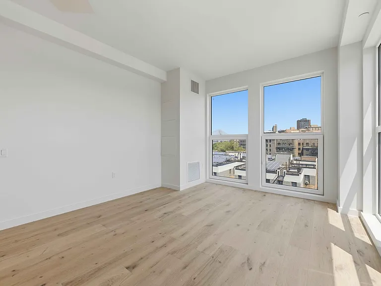 636 W 158th St #3H — Photo 9
