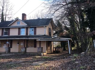 2110 E 25th St, Winston Salem, NC 27105