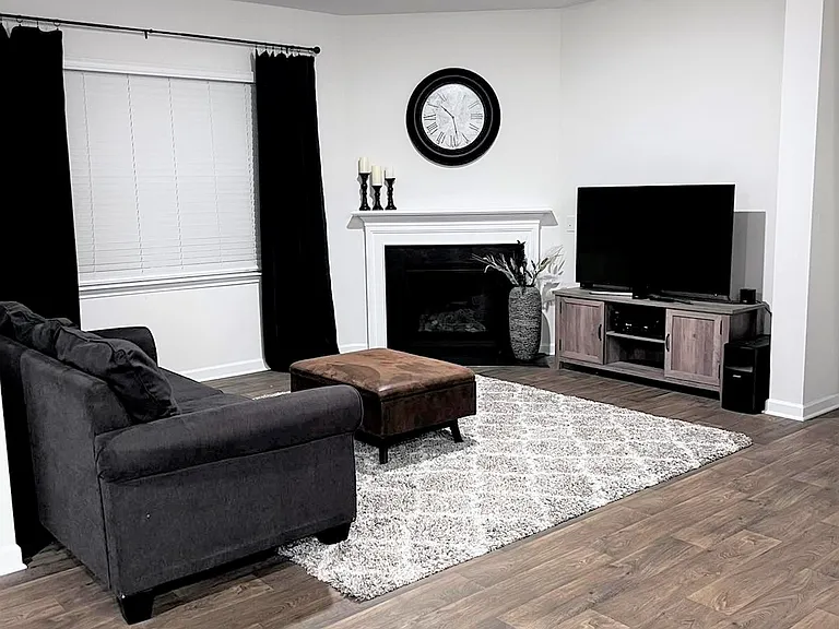 110 Rogers Knoll Ln — Photo 6