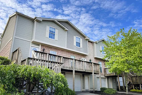 Woodhills Apartments Photo 1
