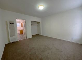 Charming, Studio Freshly Painted, move in ready, Berkeley, CA 94702