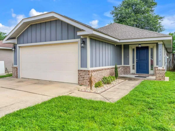 453 Evening Falls Dr, Pensacola, FL 32534