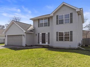 5025 Bridge Ct, Machesney Park, IL